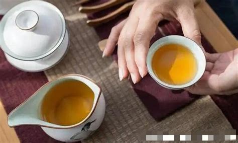 喝茶茶杯里的茶锈垢对人体有危害吗？ | 茶奥网