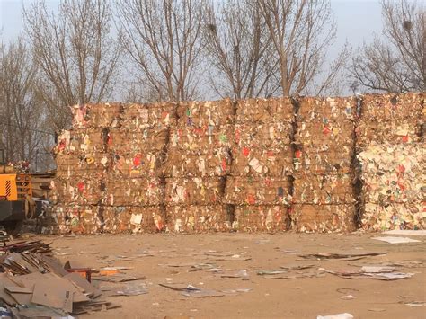 废纸分拣加工中心有为打包机发货 - 芜湖市有为机械制造有限公司