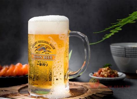 青岛特产原浆啤酒精酿大桶装黄啤拉格扎啤生啤鲜啤2升4斤顺丰包邮
