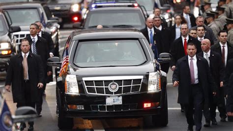 新总统座驾首次亮相 ——特朗普会在他的车上装备些什么呢？_搜狐汽车_搜狐网