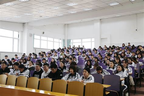我校召开行政人员专题培训暨 2022年秋季学期第一次办公室工作例会 - 广州南方学院