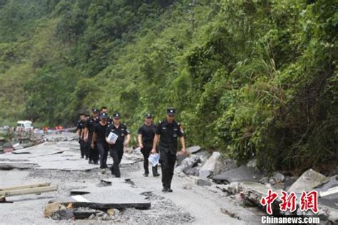 广西凌云县特大自然灾害已致8死多伤 仍在搜救失联人员