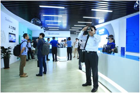 “南京软件谷 高通中国联合创新中心” 揭牌并投入使用_通信世界网