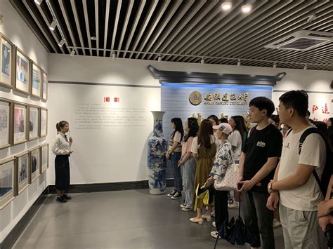纺织科学与工程实践工作站第四期课程开展参观上海纺织博物馆和M50创意园实践活动