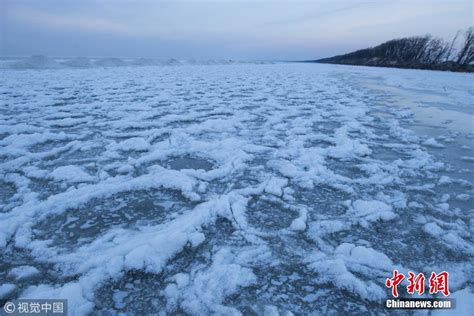 兴凯湖：冰排层叠 景色壮观_凤凰网视频_凤凰网