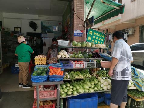 亚洲蔬菜市场各种蔬菜和水果高清图片下载-正版图片503236956-摄图网