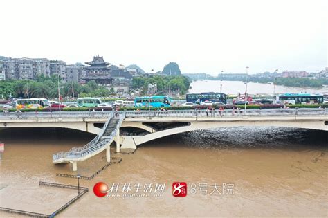 独家！洪水来袭，看看航拍镜头下的解放桥-桂林生活网图片新闻