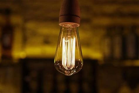 第一个电灯泡是爱迪生发明的吗？ - 神秘的地球 科学|自然|地理|探索