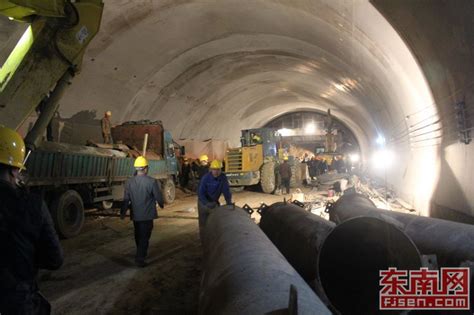 近22公里长，小相岭隧道通了！新成昆铁路所有隧道全部贯通_四川在线