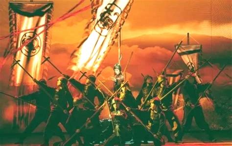 雅利安人侵略商朝：中华第一女将军妇好，战胜印欧原始蛮人