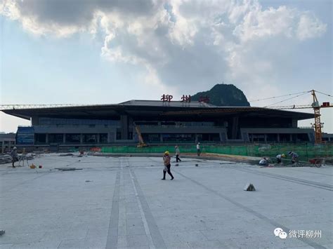 广西柳州：柳东文化广场建成启用-人民图片网