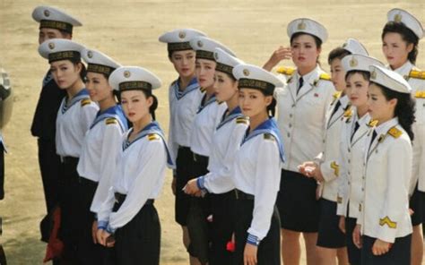 朝鲜文工团女兵曝光 经过严格挑选相貌必须好--天水在线