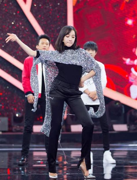 宋茜在韩国的综艺跳舞(宋茜和刘宪华跳的舞)-七乐剧