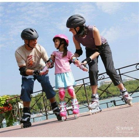 儿童轮滑入门基础教程：第五节-爱轮滑鞋网