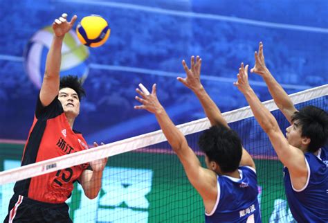 中国排超联赛，福建男排女排双双获胜