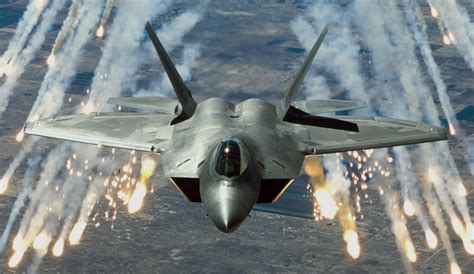 美国10大最先进的战斗机，F-22稳居榜首，性能无敌制霸空中_能力
