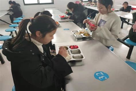 [白坪中心小学] 文明就餐，我们在行动_学校时讯_dfedu