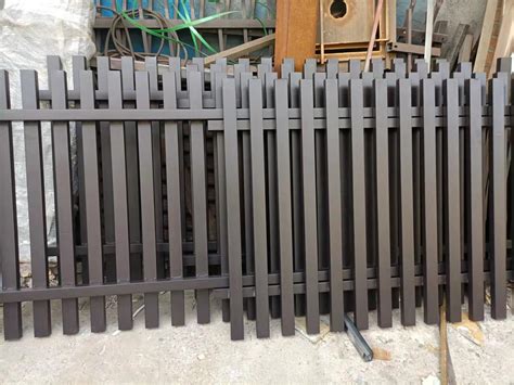 花园围栏，重庆庭院金属仿木围栏，铝合金庭院栅栏-建材网