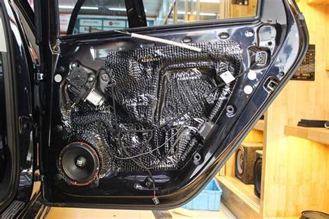 本田CRV升级JBL汽车音响+隔盾四门隔音改装作业