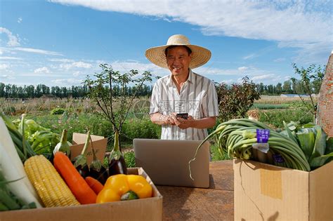 农民在线直播销售农产品高清图片下载-正版图片507688573-摄图网