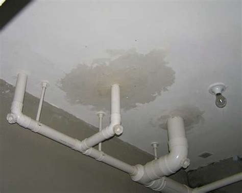 卫生间漏水的原因及维修方法_过家家装修网