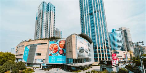 日月光中心：黄浦区打浦桥商圈的一站式购物、办公中心-搜楼选址