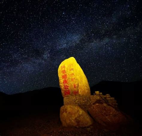 西藏冈底斯南缘中侏罗世辉长闪长岩锆石U-Pb定年和Lu-Hf同位素组成及其构造意义