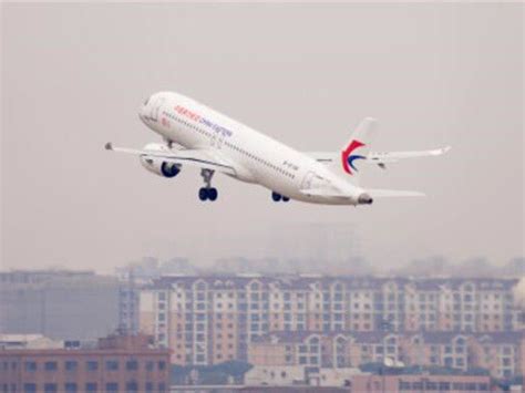 民航局宣布明年1月8日起不再对国际客运航班实施“五个一”措施 - 国内 - 城市联合网络电视台