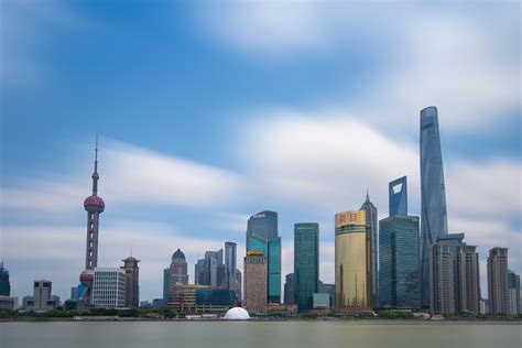 城事 _ 【新时代新作为新篇章】上海陆家嘴成为中国首个以金融贸易功能为特色的改革开放新地标