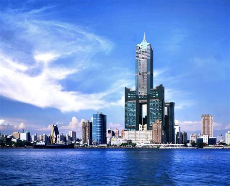 旅游台湾 > 游在台湾 > 南部地区 > 高雄市 > 高雄85大楼