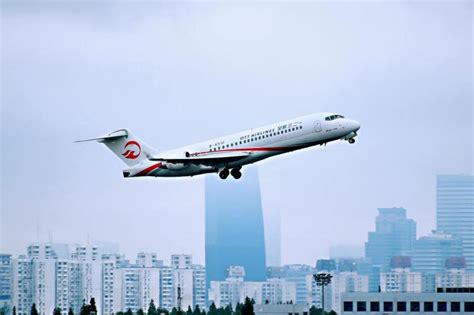 一二三航空用国产ARJ21飞机首航 共有7家航空公司运营ARJ21_民航_资讯_航空圈