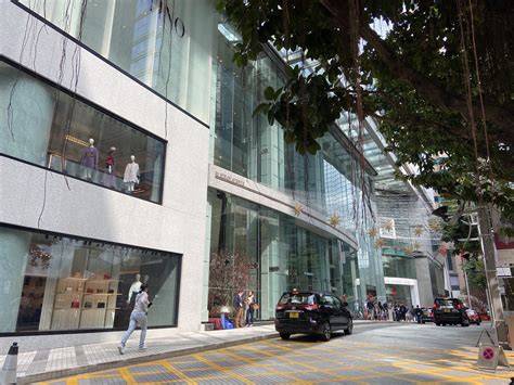 2022香港铜锣湾利园区购物,...很多奢侈品都有进驻利园，...【去哪儿攻略】