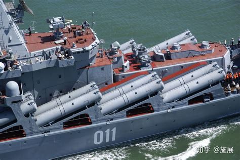 俄罗斯海军1164型“光荣”级巡洋舰“乌斯季诺夫元帅”号及22350……__财经头条