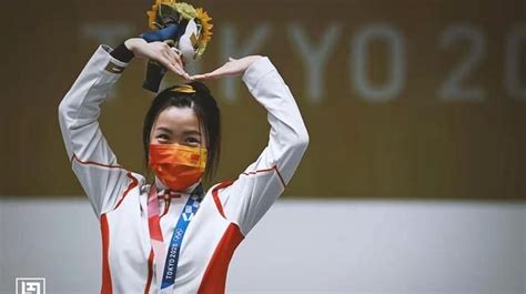 奥运冠军杨倩，小粉丝林妙可终于追星成功 - 明星 - 冰棍儿网