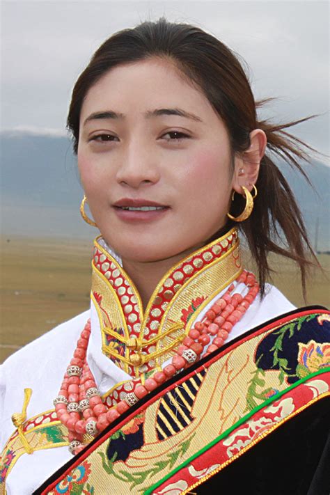 藏族女模特 EF 70-200 F4 野外拍摄 时间2014年7月.................................-中关村 ...
