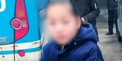 广州11岁女孩上学途中遇害 村民称女孩被发现时下身赤裸_新浪新闻