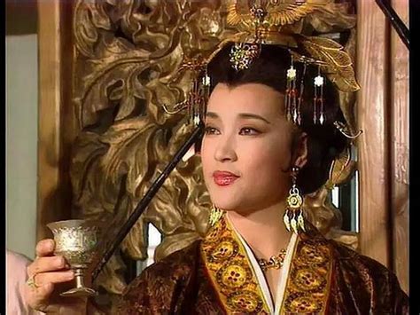 武则天作为中国史上唯一的女皇帝，如何看待她的是非功过__凤凰网