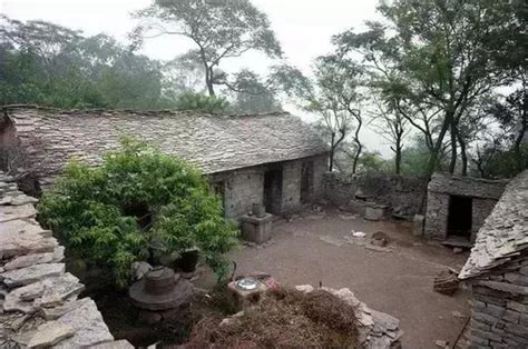 枣庄山亭石板房古村兴隆村(清乾隆年间建村)__凤凰网