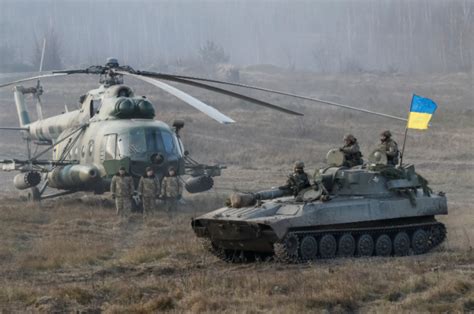 乌克兰装备志——乌克兰之光BTR-4轮式装甲步兵车 - 知乎