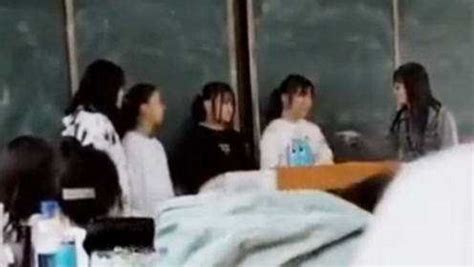 现场视频曝光：黄冈女生排队被老师打手掌、扇耳光