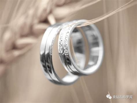 女方要给男方买戒指吗 订婚戒指一般多少价位_婚庆知识_婚庆百科_齐家网