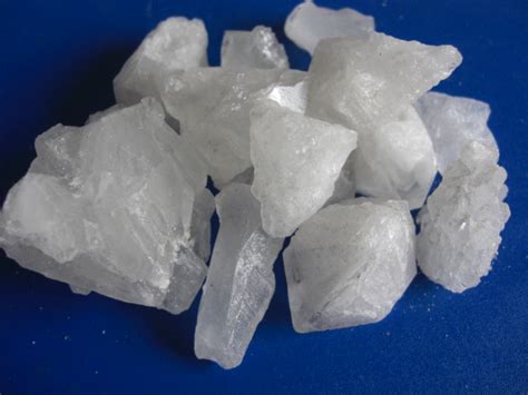 白矾,明矾，中药材矿物明矾石而成的结晶-阿里巴巴
