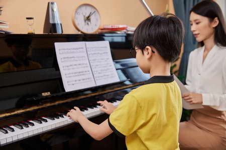 宝丽儿童钢琴电子琴音乐玩具初学者小宝宝女孩带话筒可弹奏3-6岁1_虎窝淘