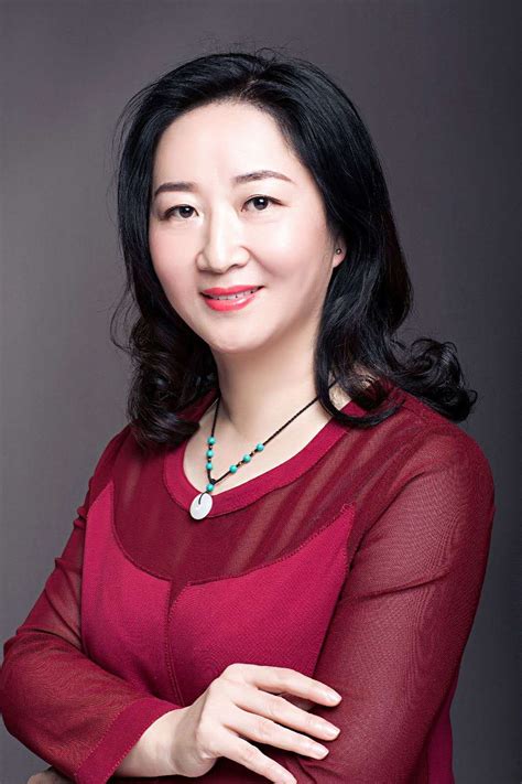 中国女教授获世界科学界大奖！她能通过科技手段让弱者战斗力倍增成胜者，被人民日报评为“亚洲第一人”！ | 每经网