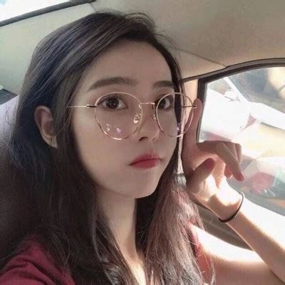 近照女头像图片