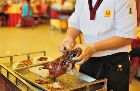 【北京烤鸭的做法步骤图，北京烤鸭怎么做好吃】无敌小海孩_下厨房