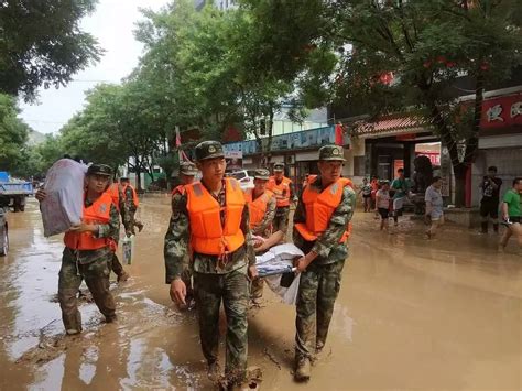陕西多地暴雨！6条河流现超警洪水 - 封面新闻