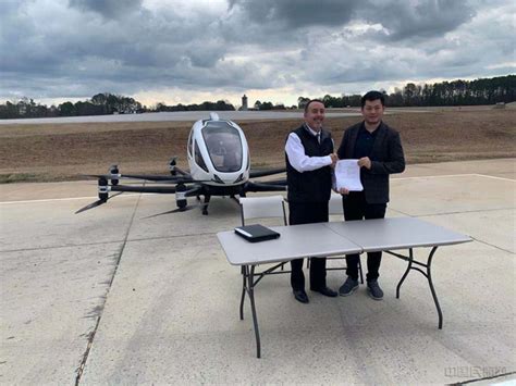 亿航智能EH216-S无人驾驶载人航空器系统成功取得中国民航局颁发的型号合格证 | 极客公园