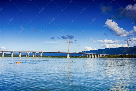 清远英德北江江湾大桥高架桥摄影图配图高清摄影大图-千库网