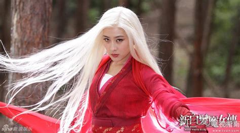 非主流白发魔女头像
